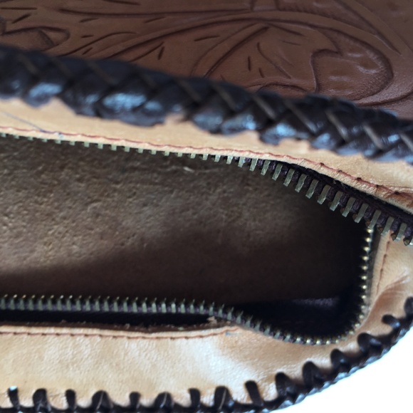 Vintage Handmade Leather Clutch Taco Wallet Hand Tooled 7” X 4” Tan Light Brown - Picture 5 of 5